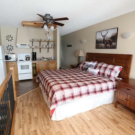 Hilton Beach Inn & Spa Thessalon Exteriör bild